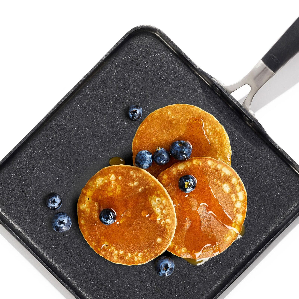 oxo-stainless-steel-everyday-11-in-square-griddle-v0 oxo_cc010472-001_nonstick-everyday-11in-square-griddle_pdp_05.jpg