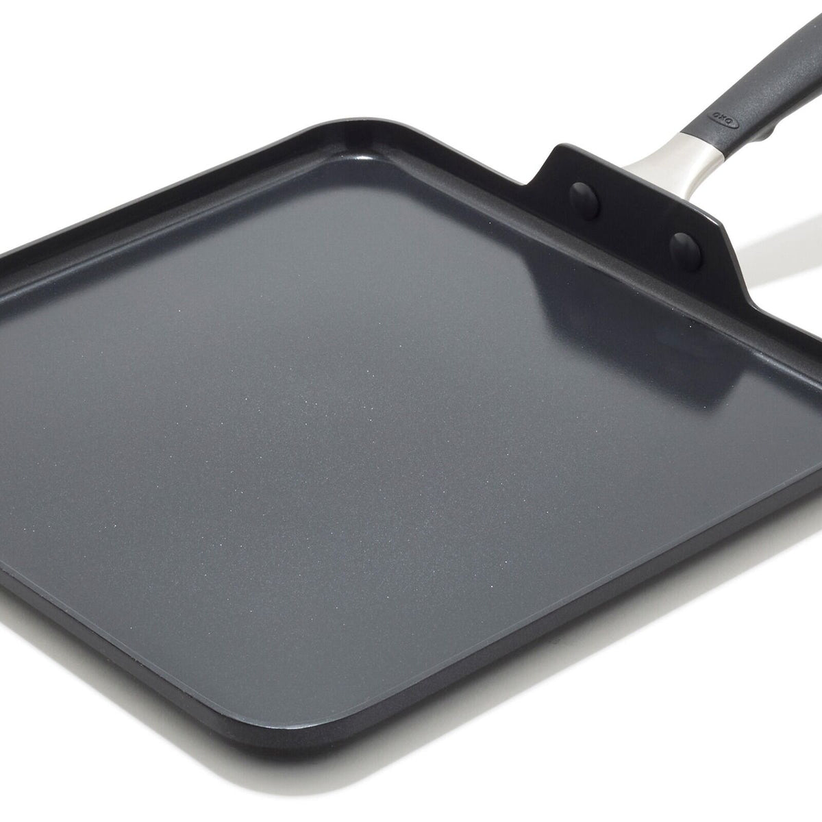oxo-stainless-steel-everyday-11-in-square-griddle-v0 oxo_cc010472-001_nonstick-everyday-11in-square-griddle_pdp_06.jpg