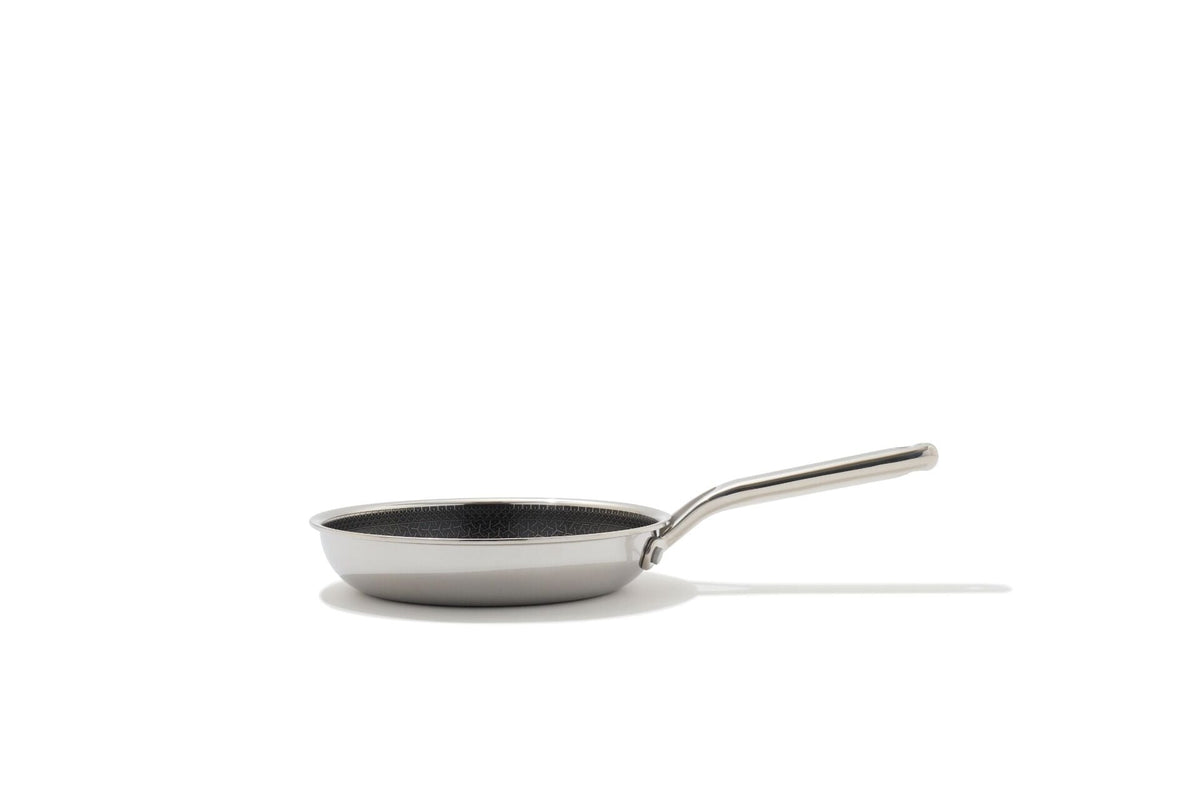 trident-hybrid-non-stick-stainless-steel-10-piece-set-l7 oxo_cc011152-001_trident-10pc-set_10.jpg