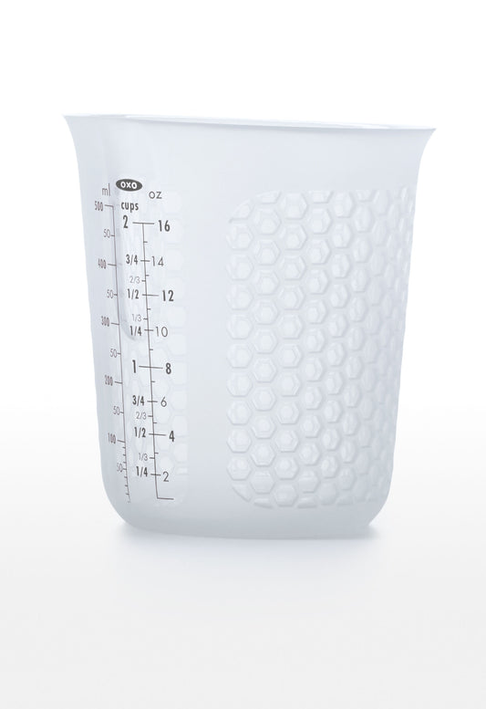 2-cup-squeeze-and-pour-silicone-measuring-cup-p0 oxo_good_grips_squeeze_and_pour_silicone_measuring_cup_-_2-cup.jpg