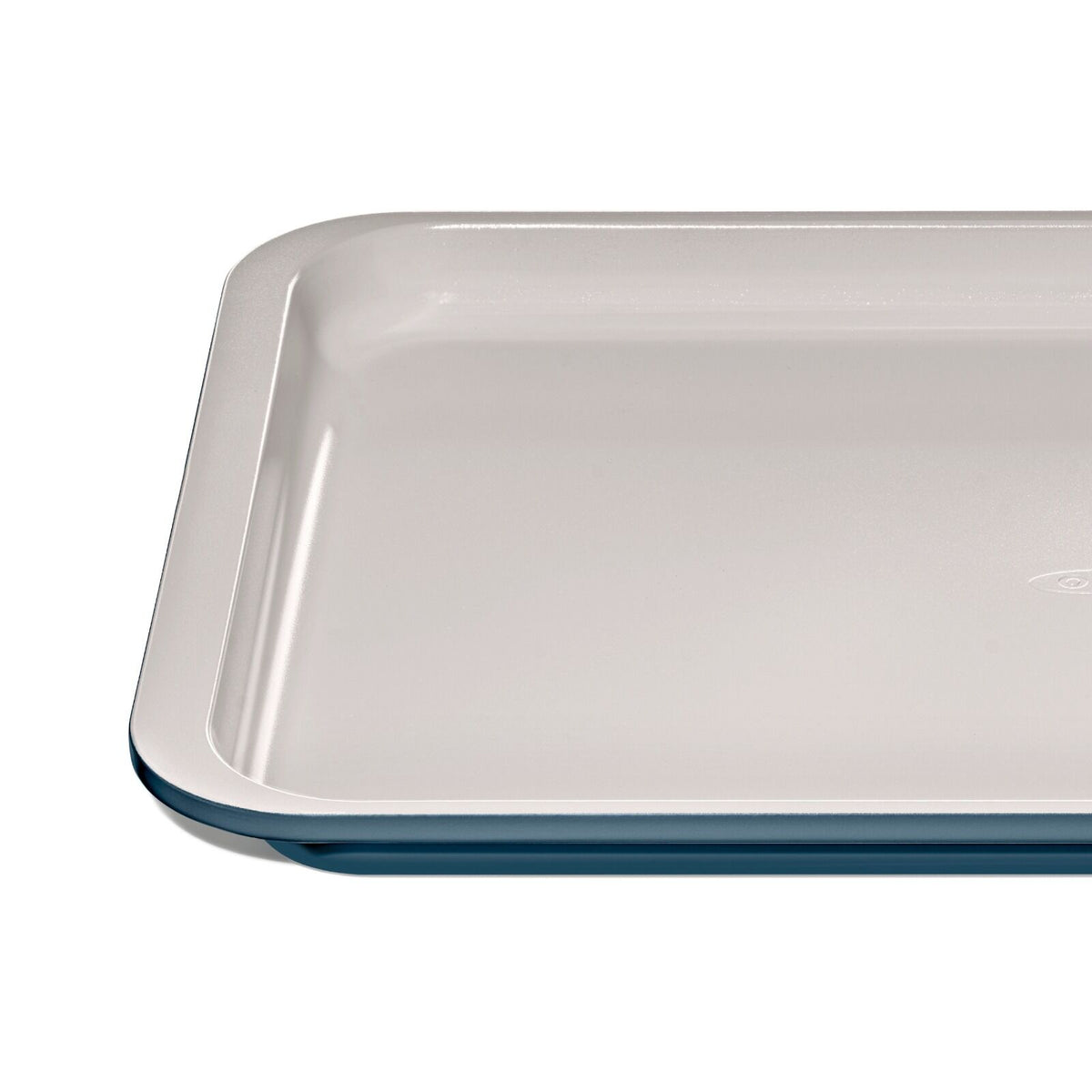 non-stick-pro-ceramic-coated-metal-bakeware-half-sheet-pan-storm-blue-h1 oxo_half-sheet-pan-stormblue_pdp_05.jpg