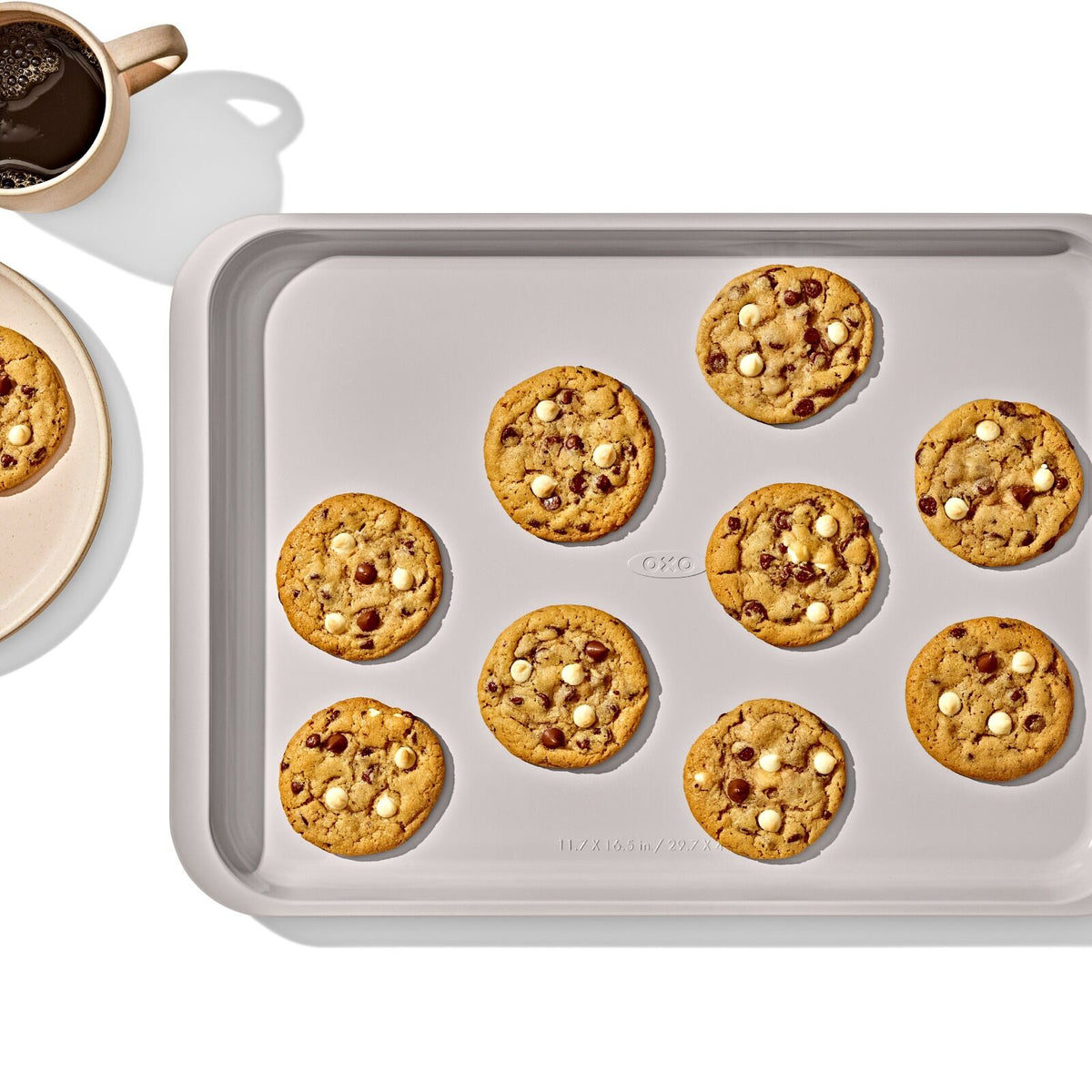 non-stick-pro-ceramic-coated-metal-bakeware-half-sheet-pan-storm-blue-h1 oxo_half-sheet-pan_pdp_03.jpg