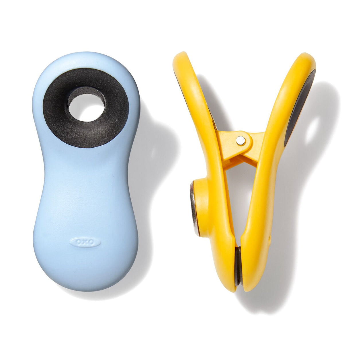 magnetic-all-purpose-clips-4-pack-assorted-colors-v3 oxo_magnetic_clips_set-13328400_015.jpg