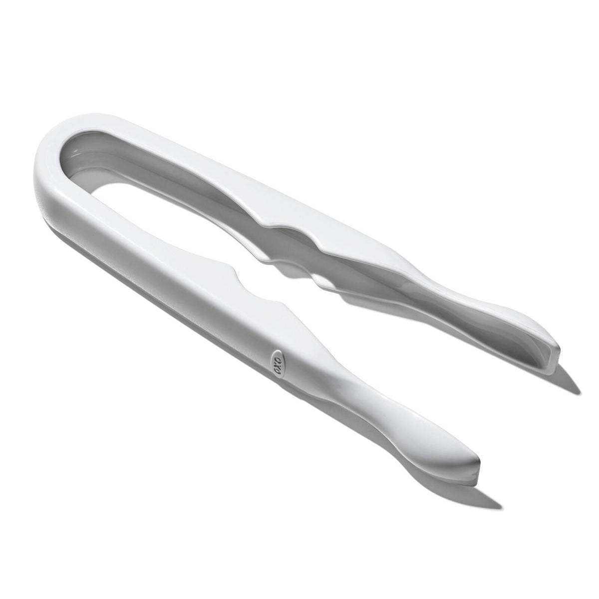pop-mini-tongs-3-pack-v5 oxo_mini_kitchen_tongs-13382400_017.jpg