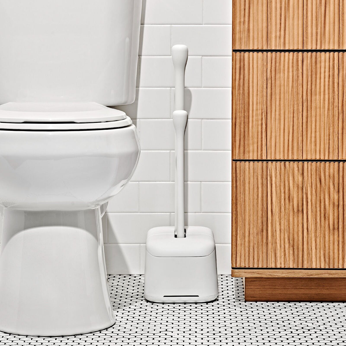 toilet-brush-and-plunger-set-d8 oxo_toilet-brush-plunger-set_pdp_01_3_.jpeg