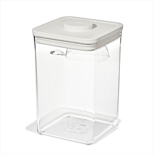 oxo-pet-pop-container-with-scoop-big-square-medium-4-4-qt-4-2-l-m4 pet_7102600_pop-4p4qt_apdp_00_main.jpeg
