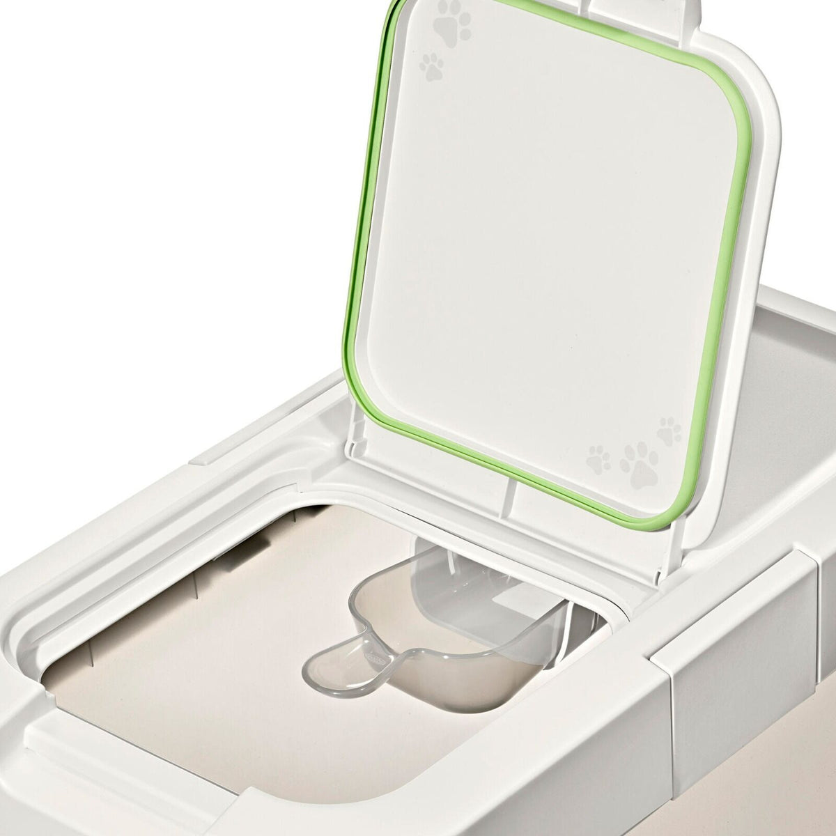 oxo-pet-airtight-food-container-with-scoop-extra-large-c8 pet_7301600_airtight-food-container-extra-large_pdp_03.jpeg