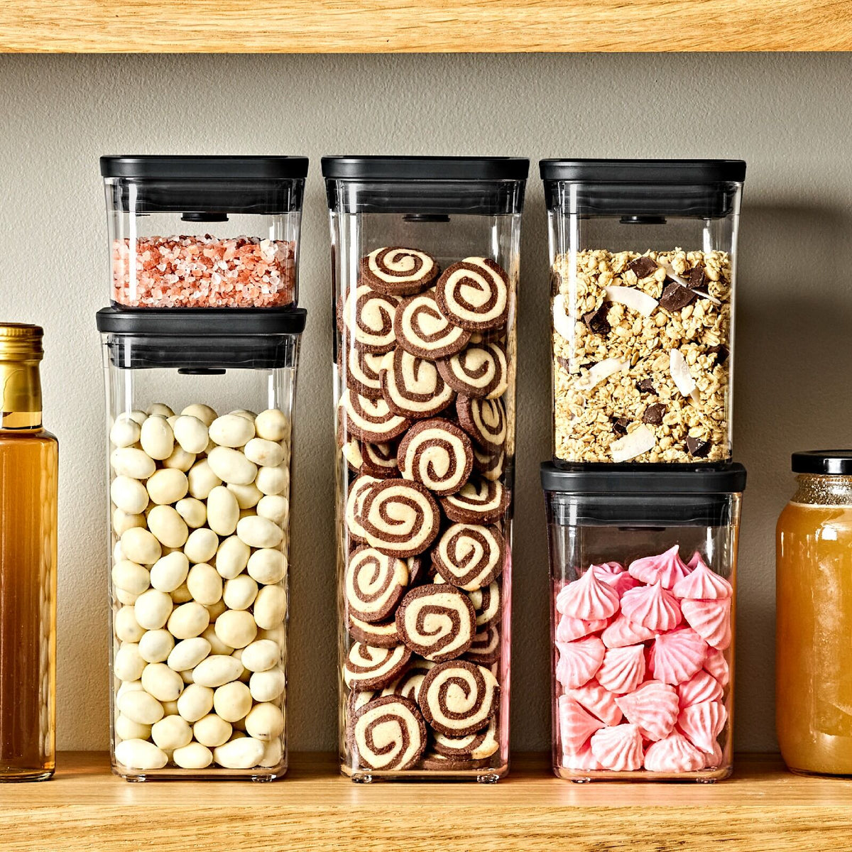 pop-container-rectangle-medium-2-7-qt-2-6-l-z8 pop-matte-neutrals-black_pdp_05_2__1.jpg