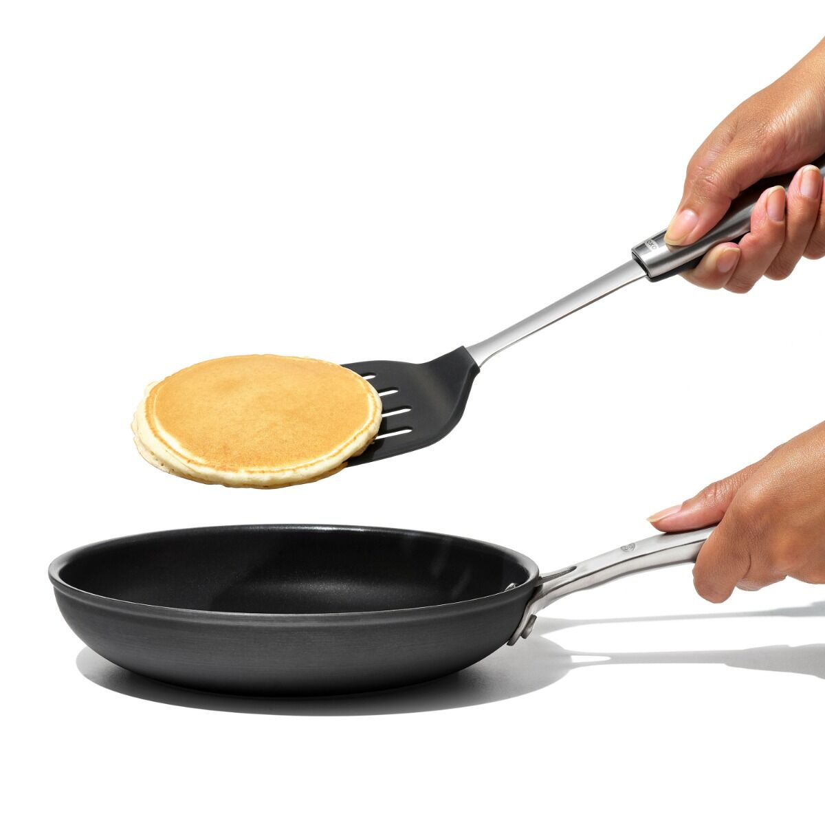 oxo-steel-silicone-flexible-turner-p3 stl_3120800_092120_8_rgb.jpg