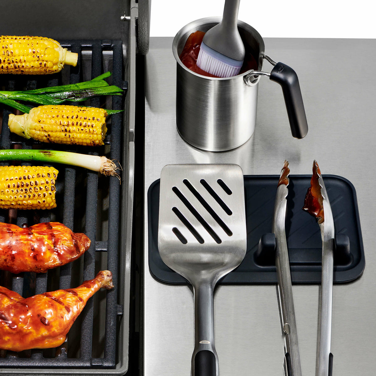 grilling-tool-rest-l5 sw_21185800_052020_7_rgb_1_.jpg