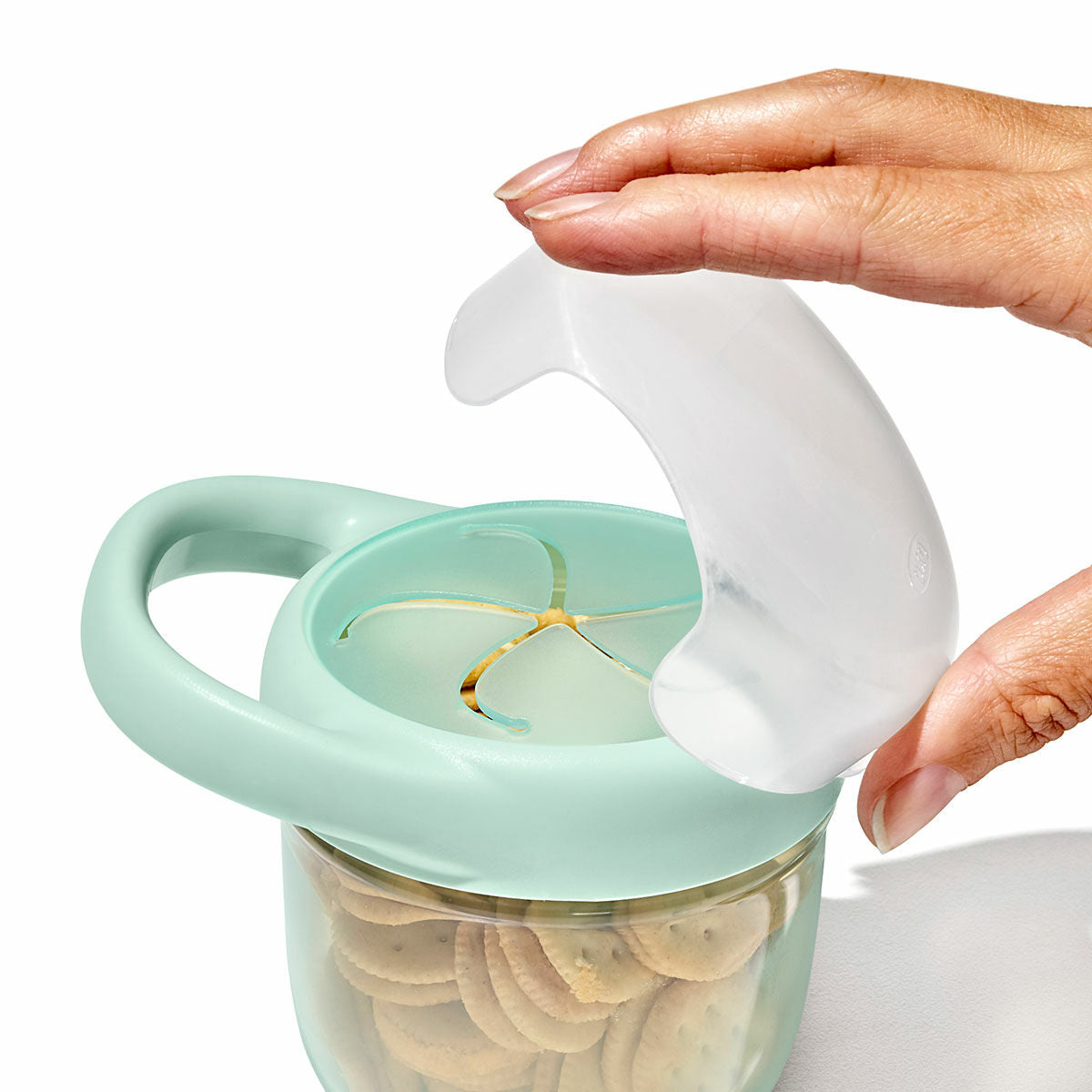 tot-snack-cup-with-lid-2-pack-y8 tot_61167200_snackcupwlid-opalblossom_05_1.jpg