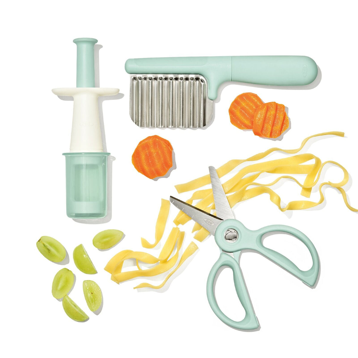 cut-and-prep-set-3-piece-n0 tot_61176700_baby-food-prep-set_pdp_01.jpeg