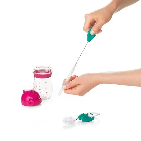 cleaning-set-for-straw-and-sippy-cups-w5 tot_62123100_4d.jpg