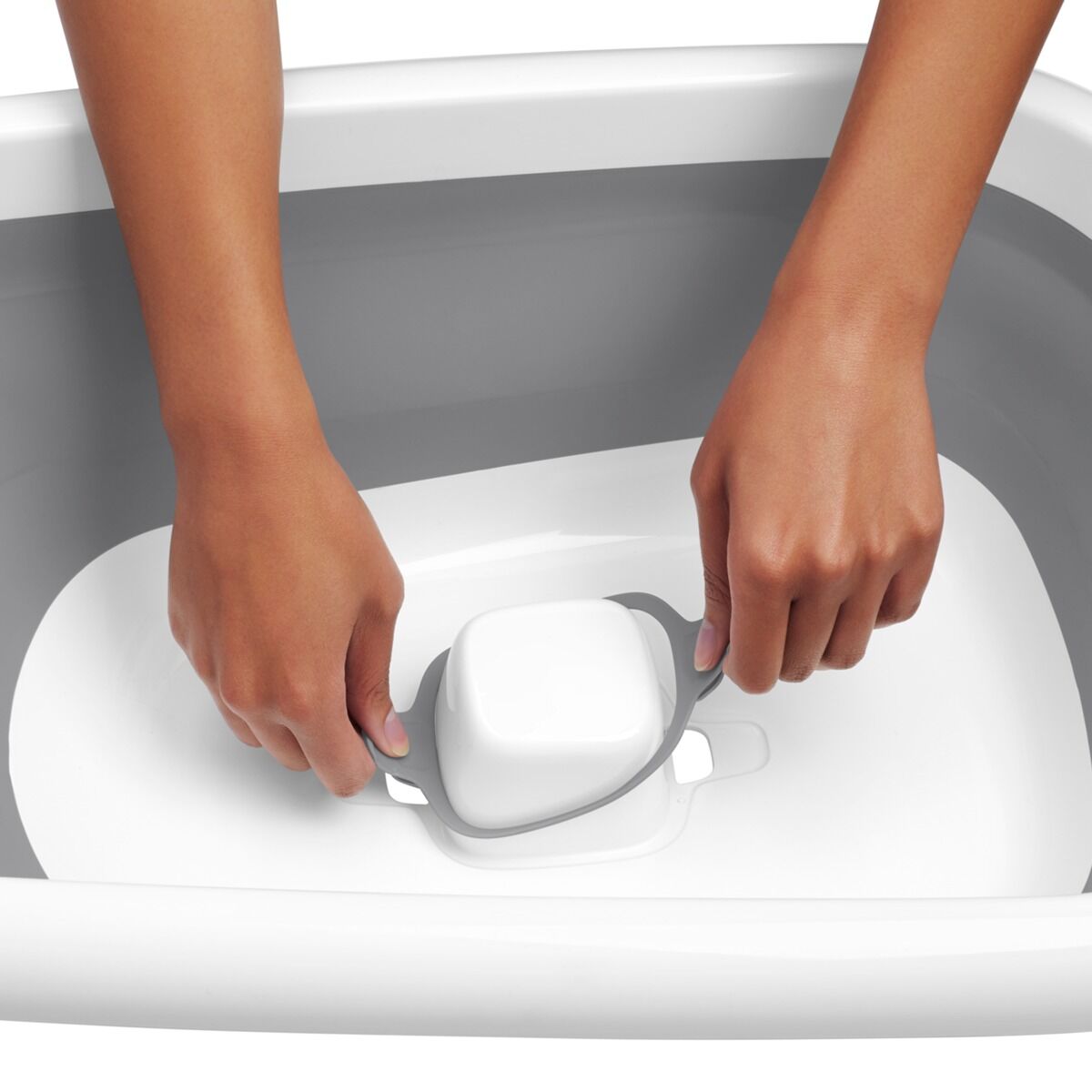 splash-and-store-bathtub-d2 tot_63142700_4.jpg