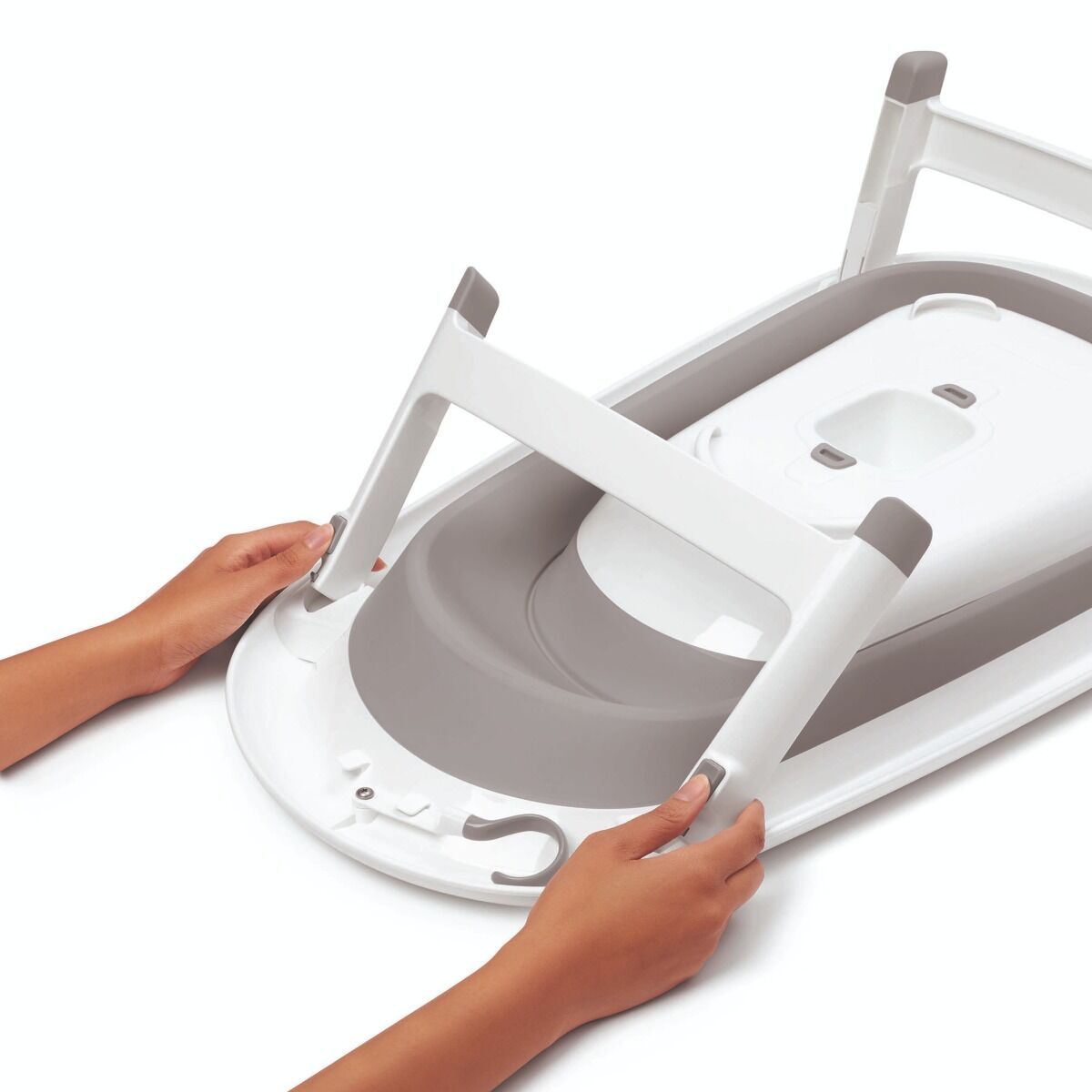 splash-and-store-bathtub-d2 tot_63142700_4a.jpg
