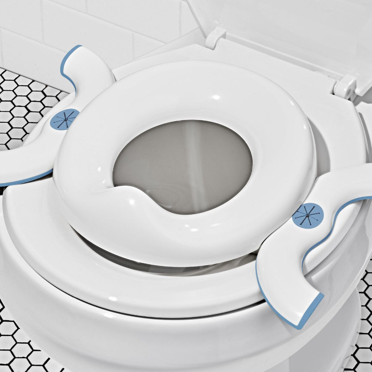 oxo-tot-2-in-1-go-potty-dusk-q3 tot_63172100_2in1-go-potty-dusk_pdp_03.jpeg