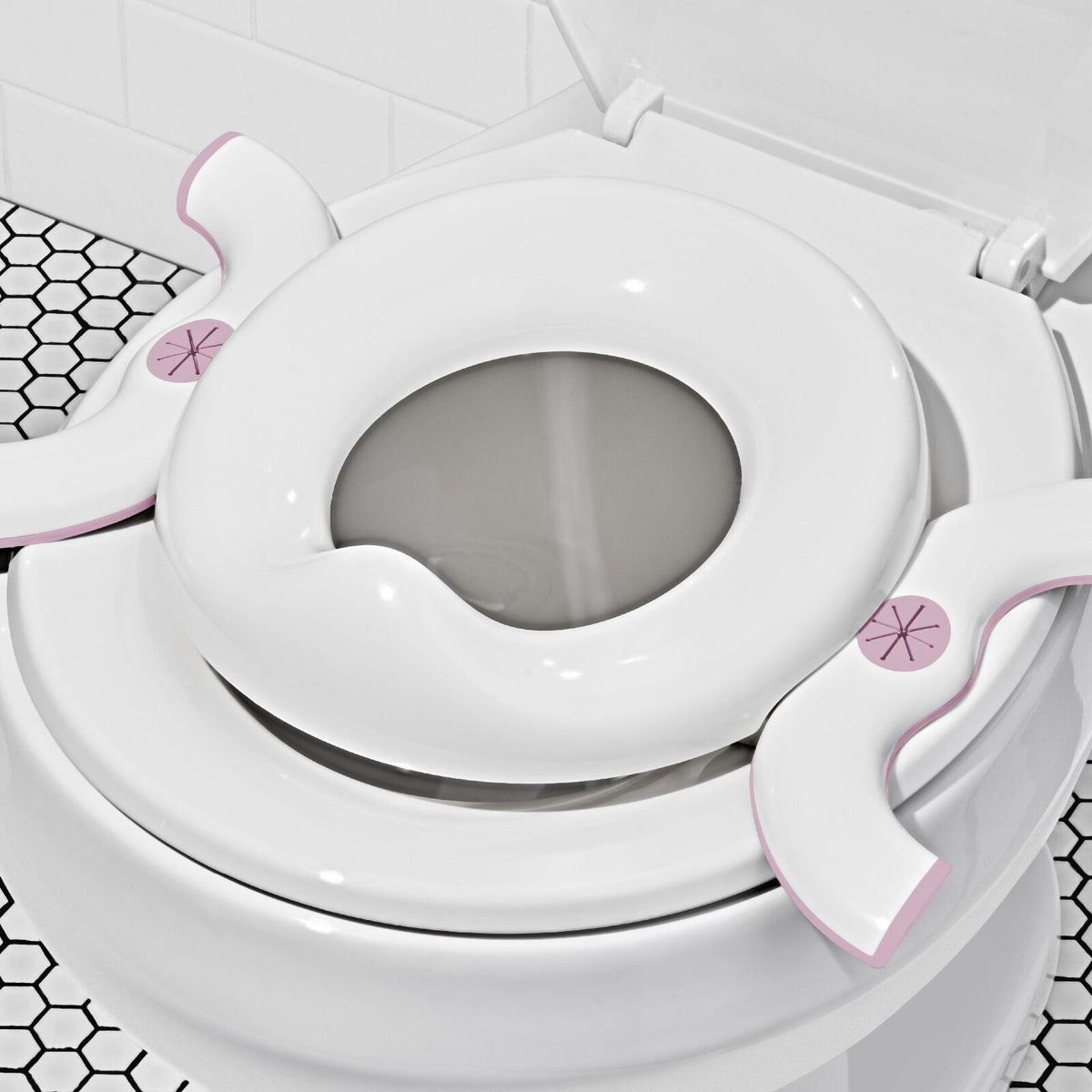 oxo-tot-2-in-1-go-potty-blossom-w2 tot_63172200_2in1-go-potty-blossom_pdp_03.jpeg