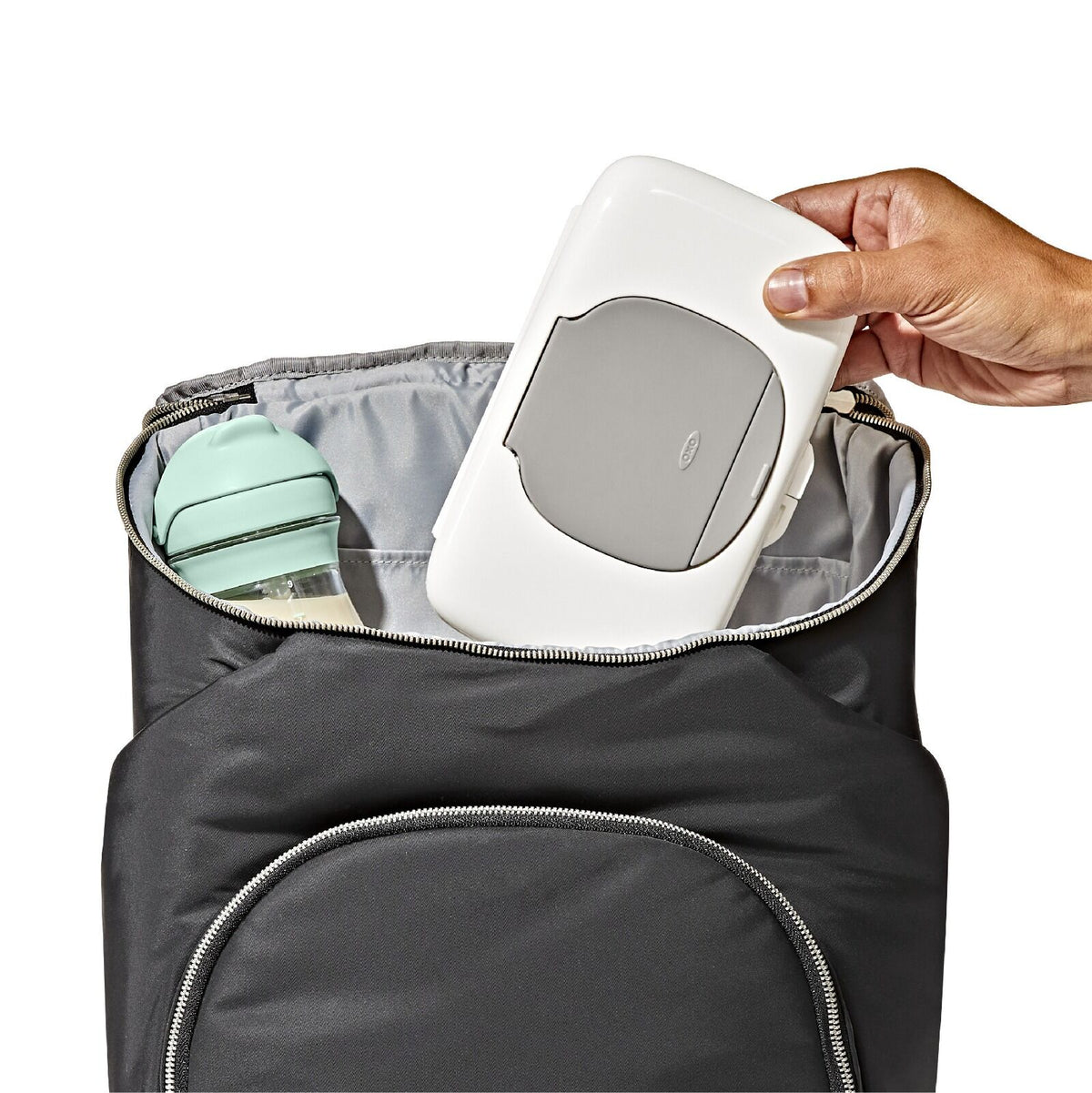 on-the-go-wipes-dispenser-d9 tot_63175100_otg-wipes-dispenser-drizzle_pdp_05.jpeg